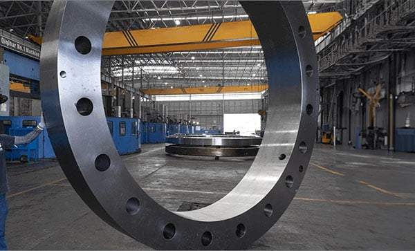 Closed die forging